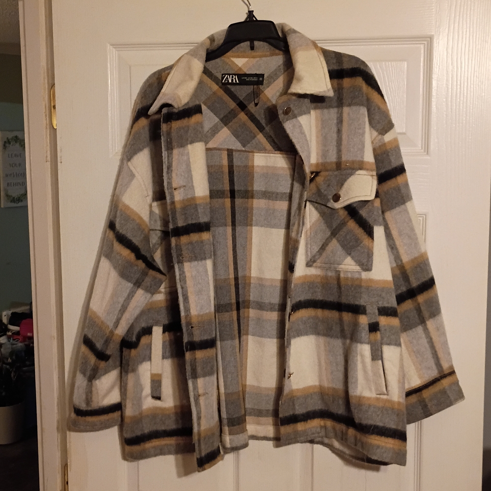 Zara Plaid Shacket in Cream, Gray & Brown Tones - Picture 9 of 10